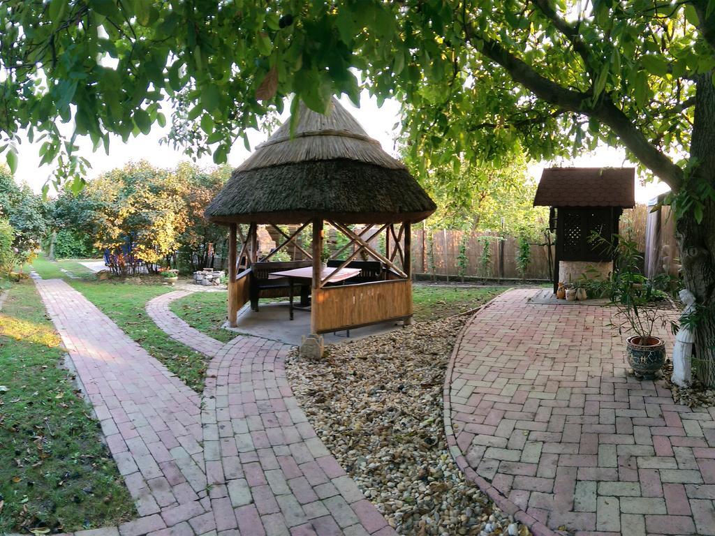 Natura Vendégház Pazmand Exterior foto