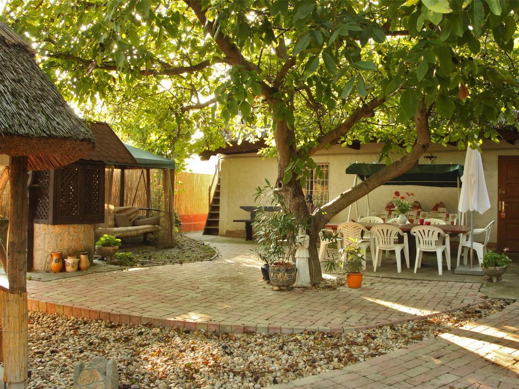 Natura Vendégház Pazmand Exterior foto